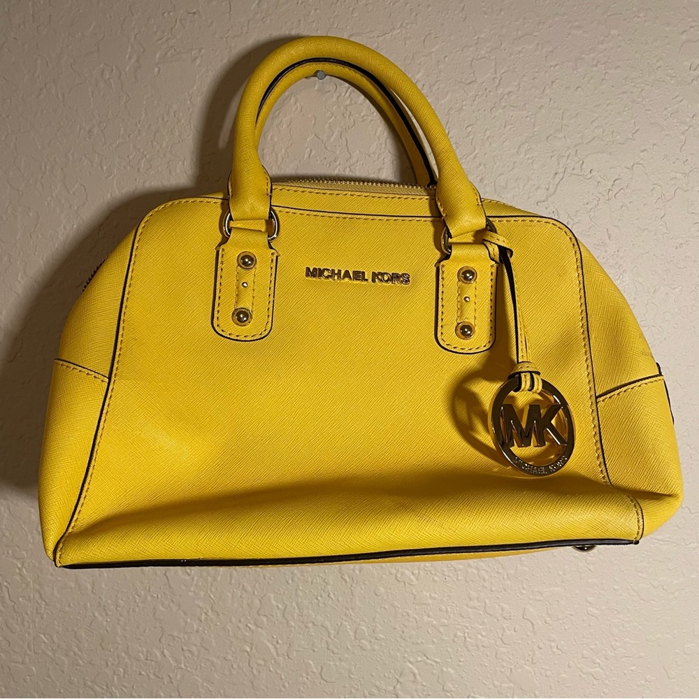 Michael Kors pocket book/handbag in citrus